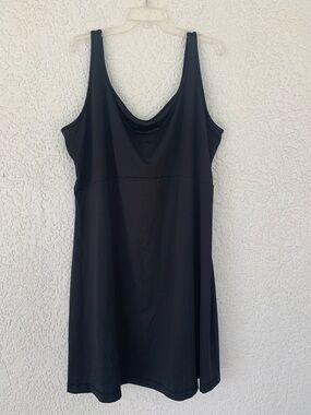 Columbia Black Crewneck athletic dress size 3XL